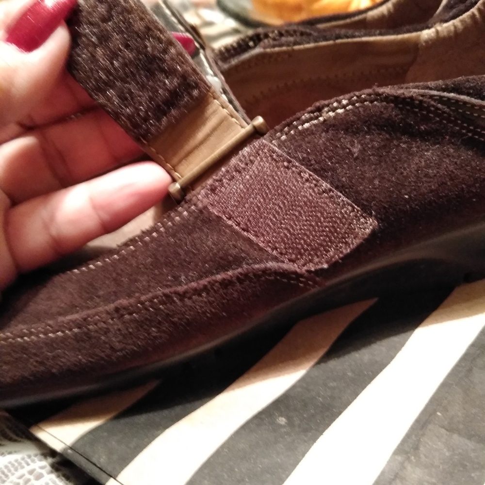 Shoe's - Picture 6 of 6